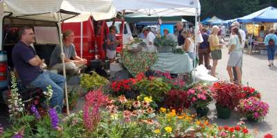 Spring Arrives in Asheville with Tailgate Markets