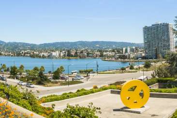 Best Things To Do In Oakland California Visit Omca Gardens Lake Merritt