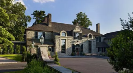 CHESTNUT HILL COLLEGE
