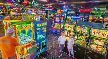 Valley Forge Park Nearby Attractions - Arnold's Family Fun