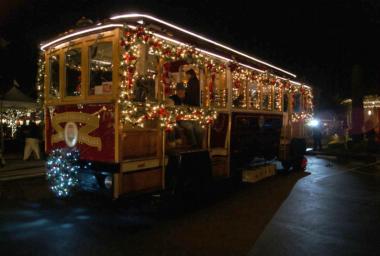 Napa Holiday Light Tours Trolley