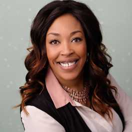 Dee White