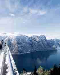 Places to go in Norway: Winter at Stegastein viewpoint in Aurland, Fjord Norway