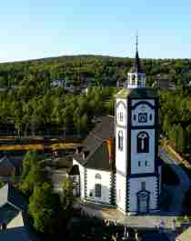 Gevel van de Røros-Kerk