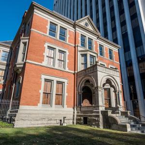 Ballantine House