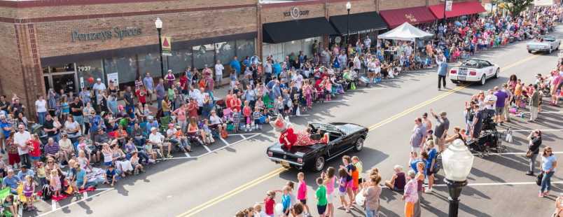 Downtown Overland Park Parade Main Image Downtown Overland Park Parade Main Image