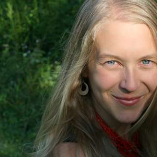 Leigh Ann Henion Headshot