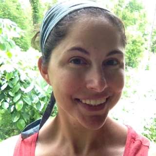 Lindsey Grossman Headshot