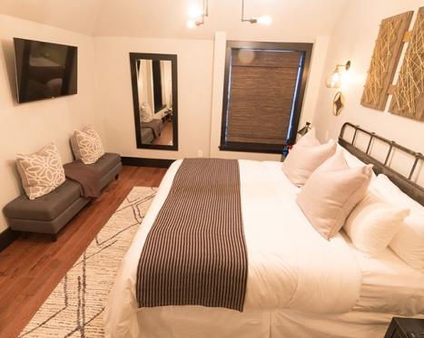 Valentine's Day Stay & Dine