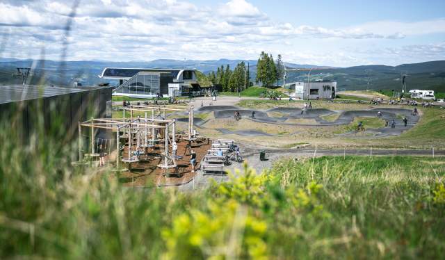 A view of Mosetertoppen in Hafjell Bike Park