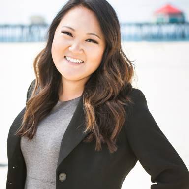 Jennifer Tong formal headshot 2016