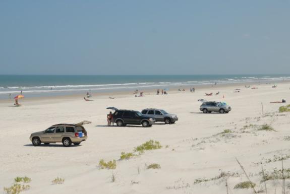Plenty Of Parking At The Beach Daytona Fl Daytona Beach Became Such A Por Destination Thanks In Large Part To Its Wide Open Beaches And Hard Packed Sand That S Sy Enough For Stock Car