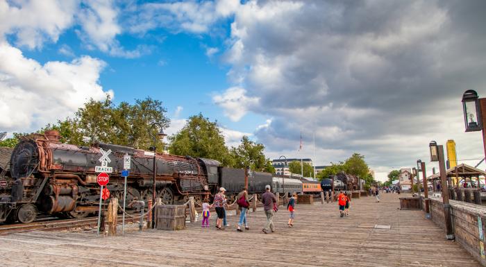 Posts By Lindsey Adams Blog Sacramento Is A The Metropolitan Hub Of Diverse Region With Attractions Ranging From Gold Rush Era Old To Trendy Midtown Area