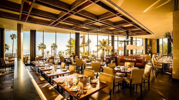 Huntington Beach Oceanfront Restaurants