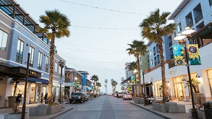 New To The Neighborhood 5th Pch Fifth Street The Calmer Cousin Of Main Is Revamping Its Drag Eateries And S This Year Including A Refresh Kimpton Sbreak Hotel