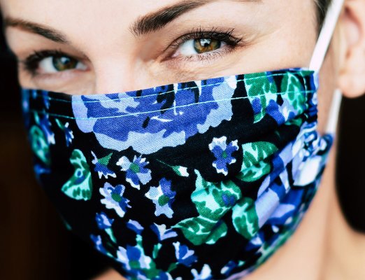 Woman wearing mask