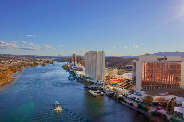 Take a look at the many gorgeous riverside properties that are found nestled along the Colorado River in Laughlin.