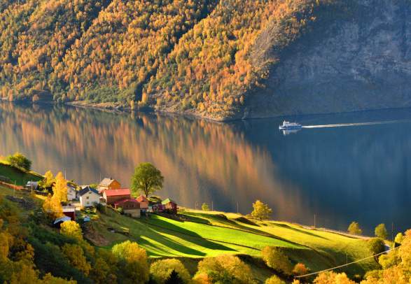 A wonderful autumn experience by the Aurlandsfjord - a fjord landscape in autumn colours