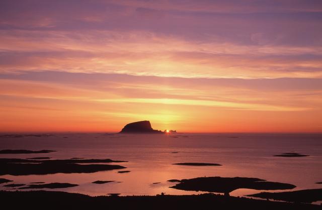 Lovund