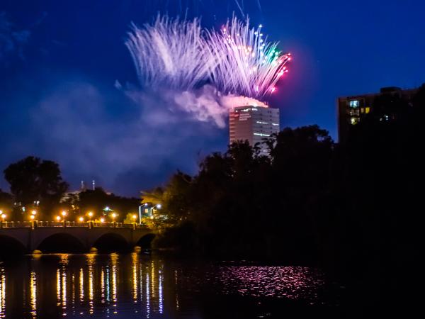 Enjoy 4th Of July Fireworks Display In Fort Wayne