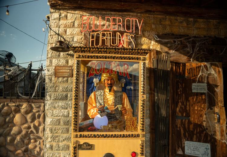 Where to Find Zoltar the Famous Fortune Teller (Start in Boulder City) - Cover Photo