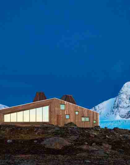 The Rabothytta cabin in Helgeland, Northern Norway, at dusk