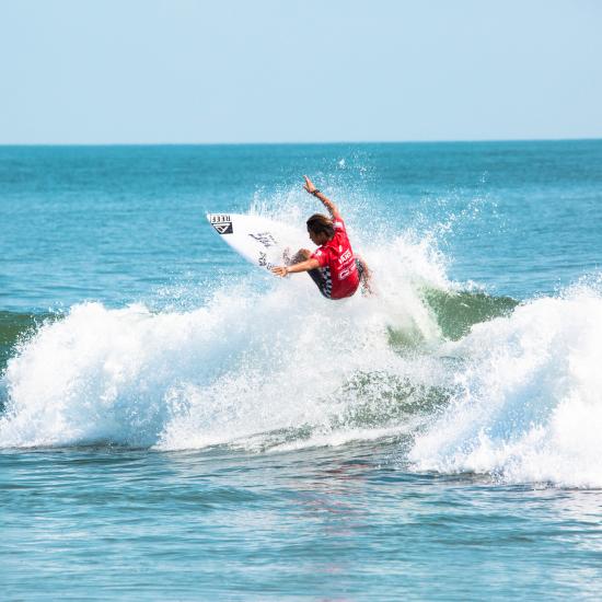 Surfing In Virginia Beach Water Activities Recreation Virginia Beach Surfing