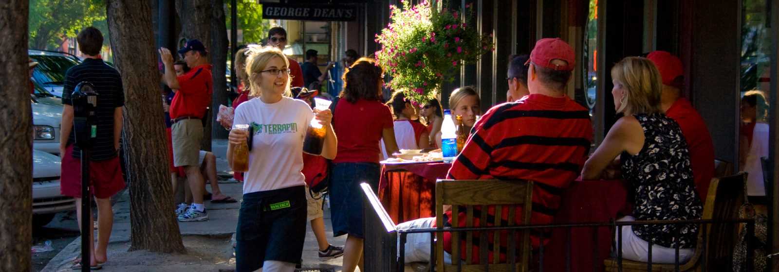 Neighborhoods Local Restaurants Walking