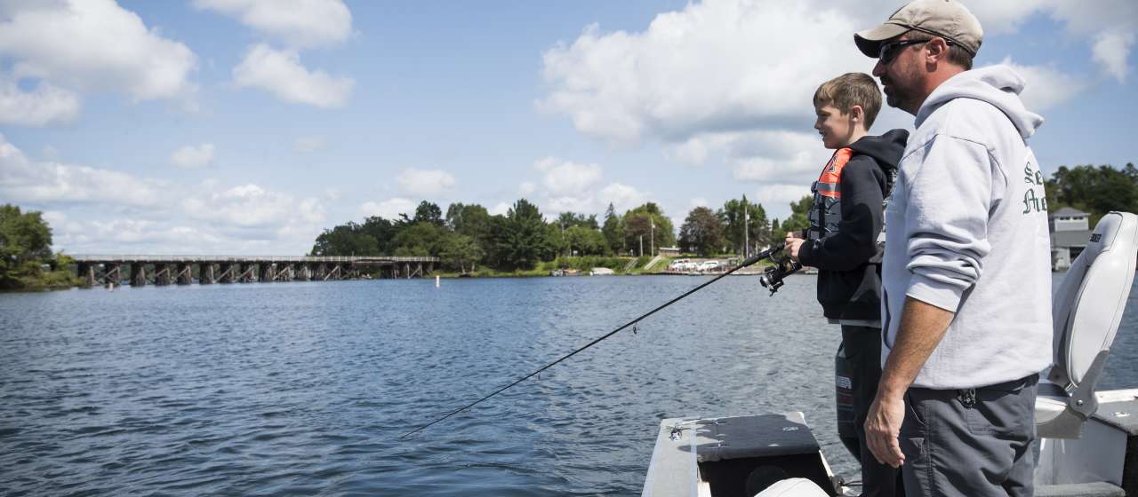 Minocqua, WI Fishing Musky & Walleye Fishing