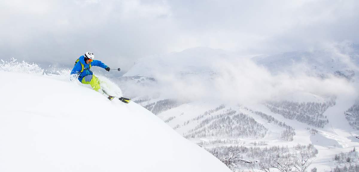 Off-piste skiing in Hemsedal