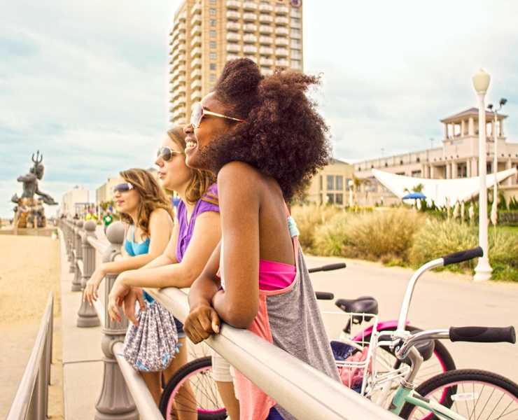 The Virginia Beach Boardwalk Things To Do Attractions Beaches Oceanfront Resort Beach 41 Tif