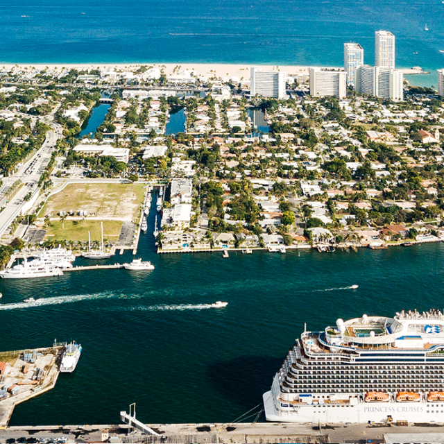 Airport Cruise Port Greater Fort Lauderdale Florida [ 640 x 640 Pixel ]