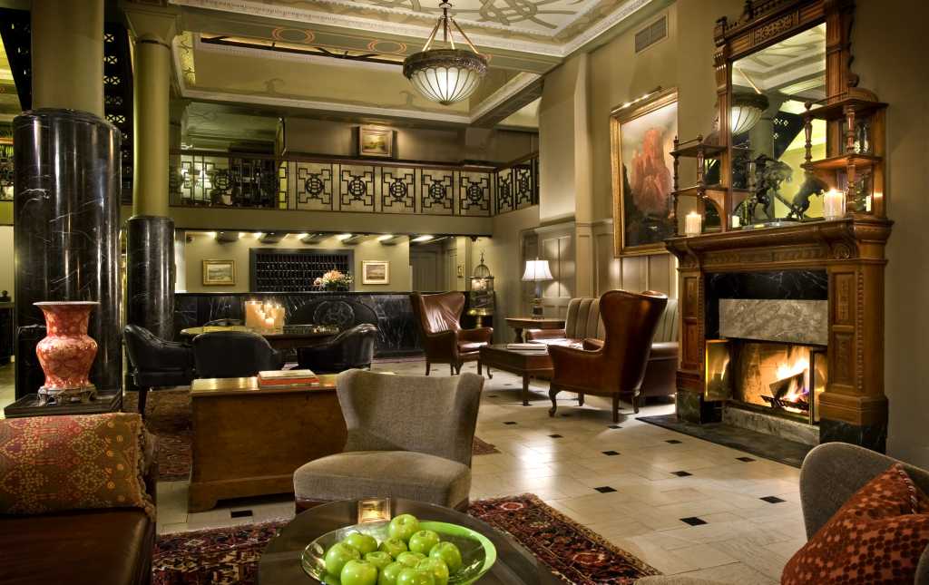 Haunted Hotels In Denver Visit Oxford Hotel Lobby