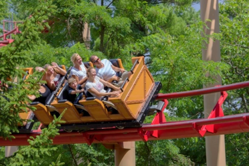 Six Flags Great Escape and Splashwater Kingdom Six Flags Great Escape and Splashwater Kingdom