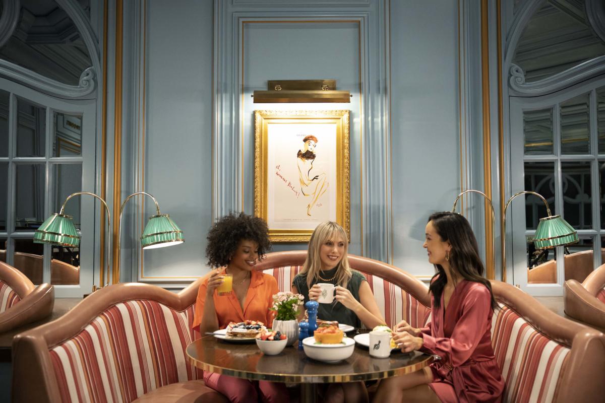 A group of women enjoying themselves at Sadelle's at the Bellagio.