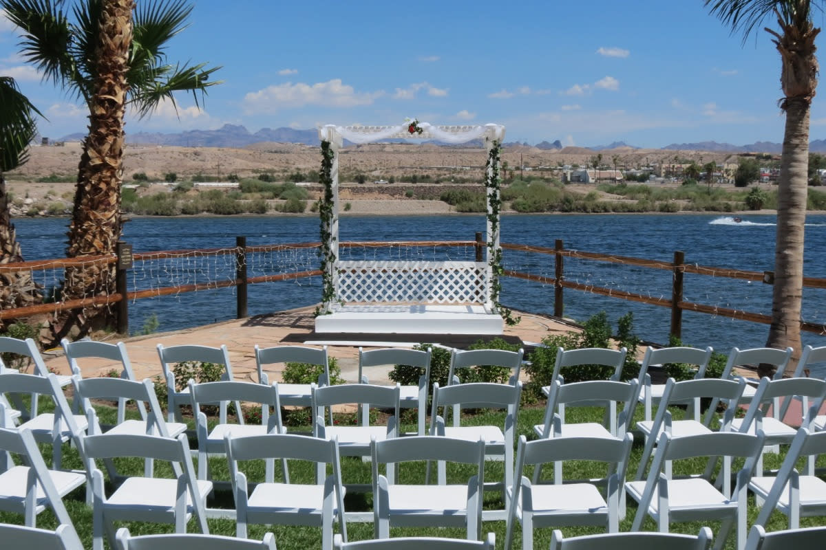 An absolutely stunning wedding venue overlooking the beautiful Colorado River at The Pointe at The New Pioneer.