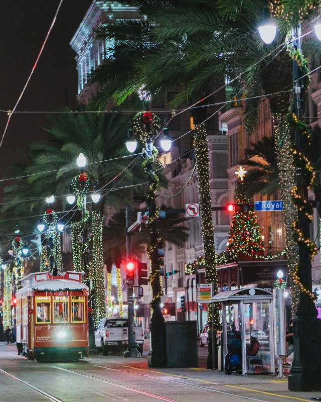 C Street New Orleans Streets To Visit Clic New Orleans Tails C Street Christmas Streetcar 2016