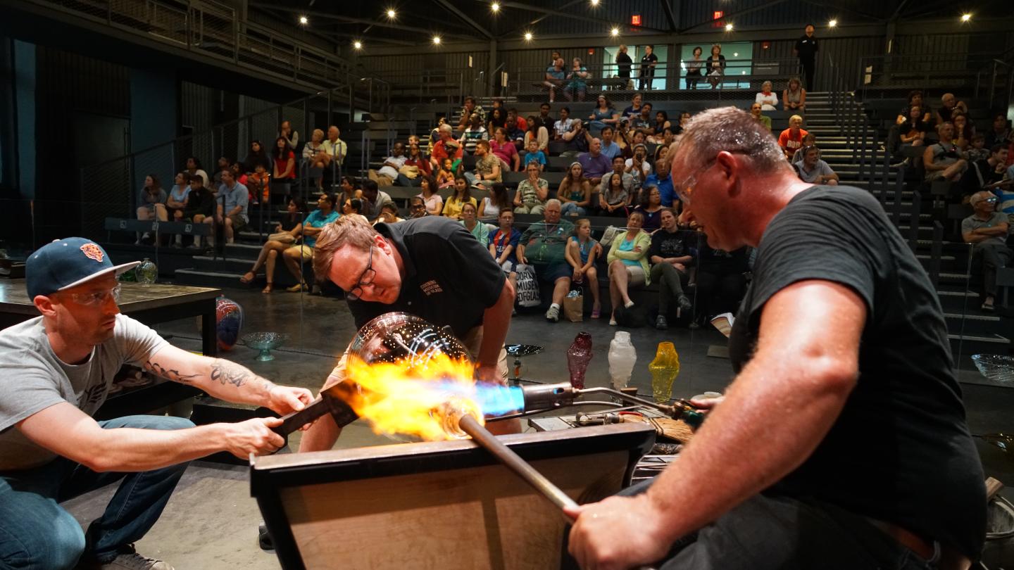 CMoG Hot Shop