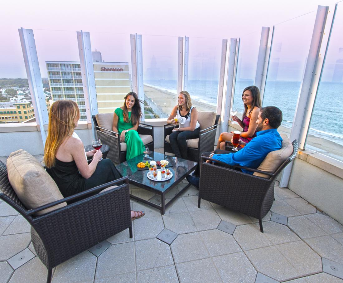 Virginia Beach Nightlife Find Entertainment Bars Breweries A Night On The Town Bars And Breweries