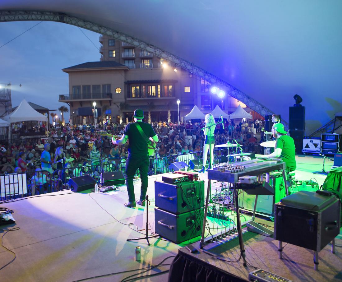 Arts Entertainment In Virginia Beach Concerts Shows Art Virginia Beach Arts Entertainment