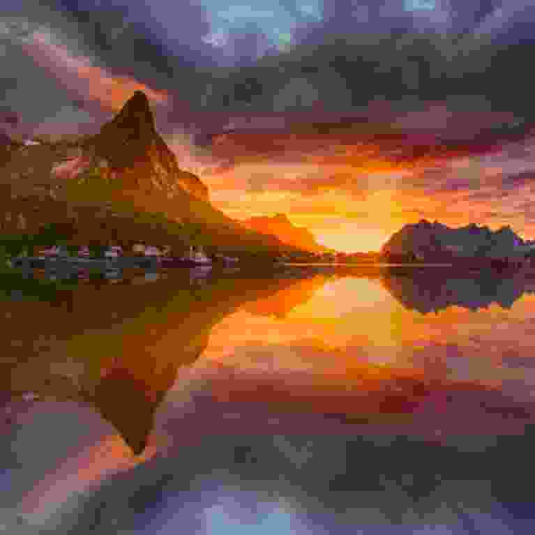 Midnight sun over Lofoten