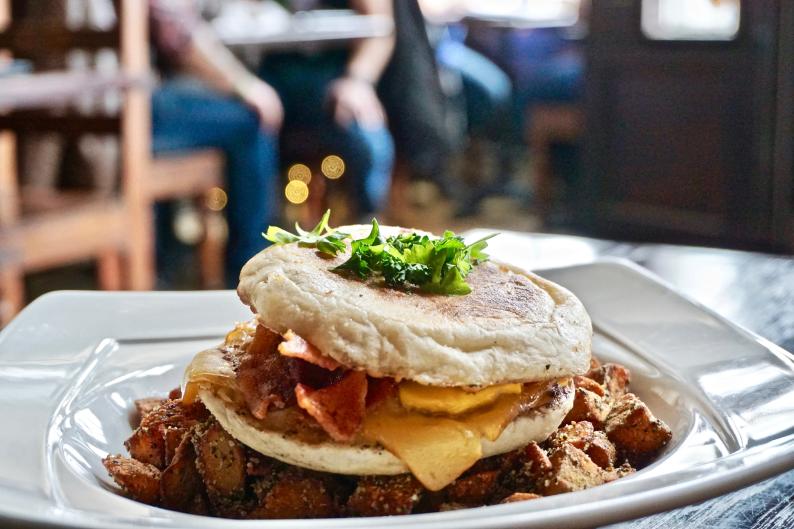 Graydon’s Crossing provides a diverse menu of brunch cocktails and brunch dishes with a twist.
