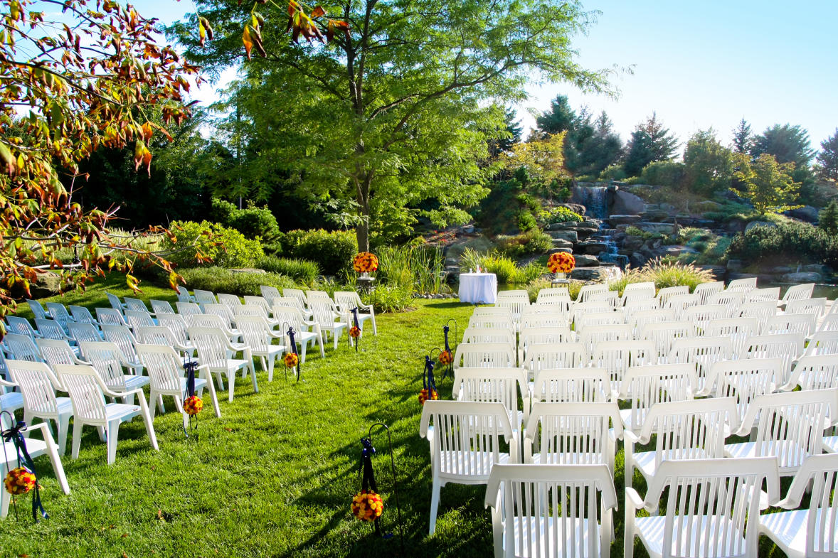 Frederik Meijer Gardens & Sculpture Park offers a variety of venues for weddings of all sizes.
