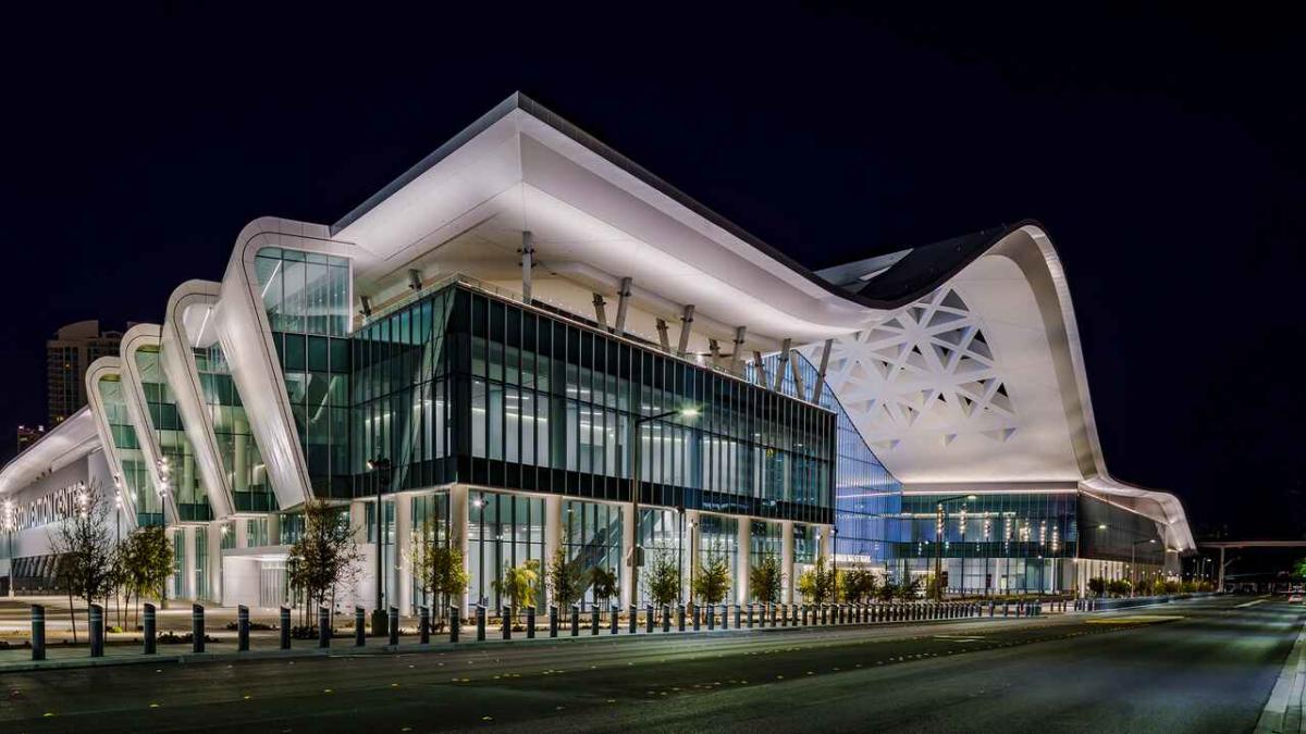 https://assets.simpleviewcms.com/simpleview/image/upload/c_limit%2Ch_1200%2Cq_75%2Cw_1200/v1/clients/lasvegas/LVCC_West_Hall_West_View_at_Nigh_1__a1d6fbe7-b98f-430a-a598-c77b5ababc3a.jpg