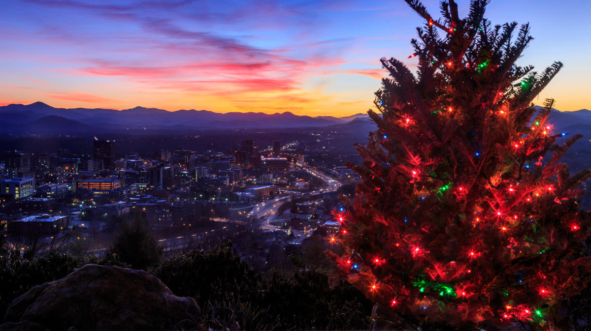 Top 8 Places to See Holiday Lights in Asheville, N.C.