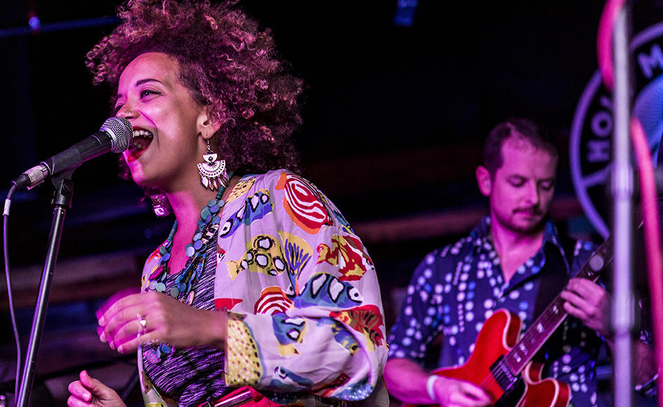austin-tx-concerts-and-music-scene-find-live-shows-bands-and-venues