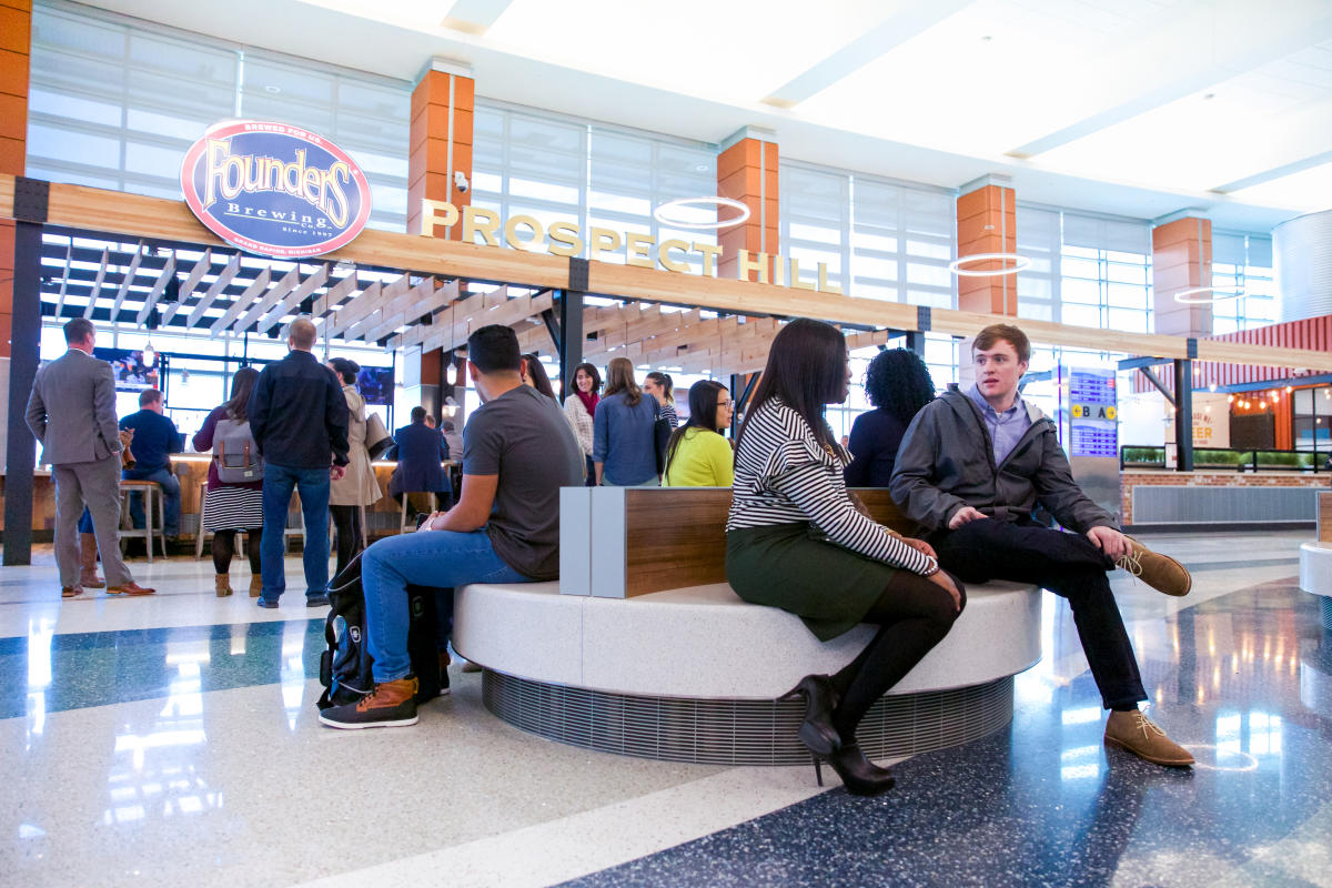 Airports & Air Services Grand Rapids Airlines