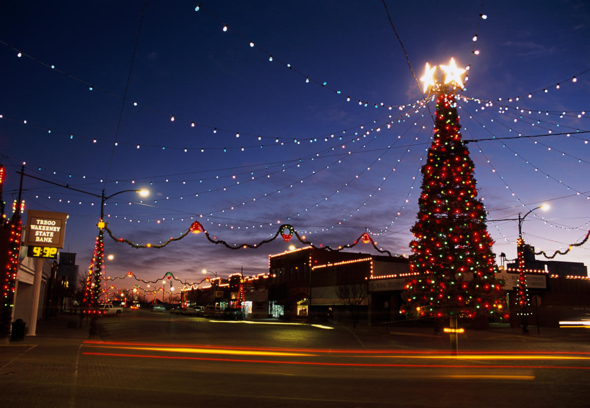 Kansas Holiday Events Christmas Lights, Parades, & Festivals