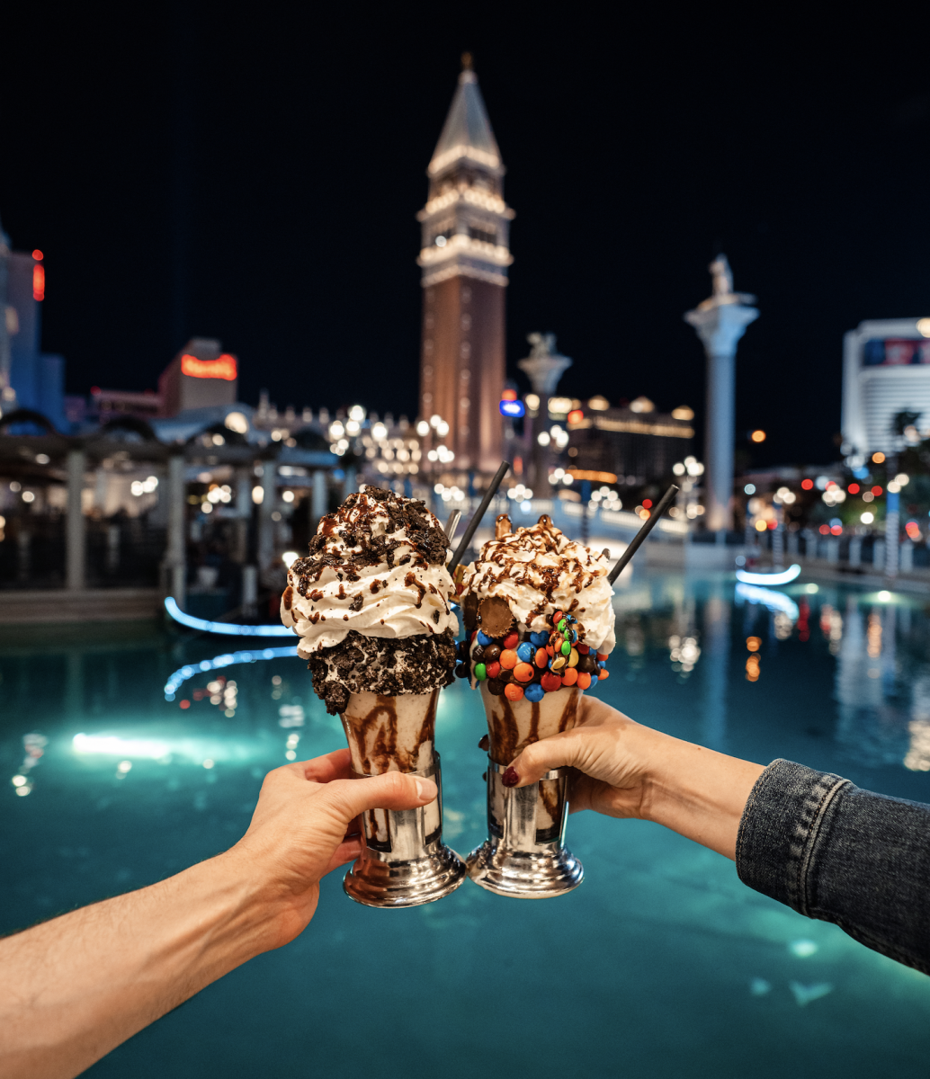 Las Vegas Photo Spots: 9 Places You Can't Miss - On The Road With Jen