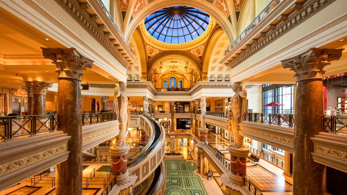 Your Ultimate Las Vegas Luxury Shopping And Hotel Guide
